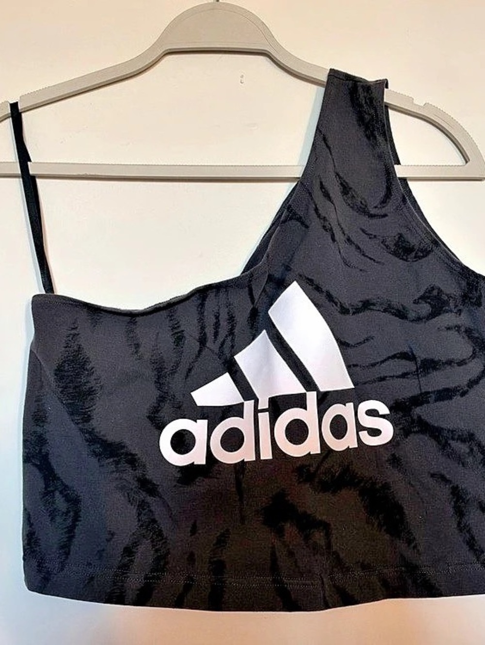 adidas Women's Black Animal Print Crop Top Size XL
